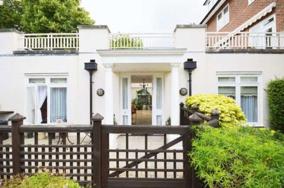 2 Bedroom Flat